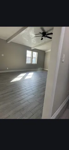 $2,000 | 2319 Hollywood, Dickinson, TX 77539