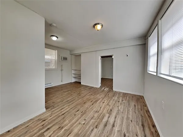 $999 | 307 South Montgomery Avenue, Unit A, DeLand, FL 32720