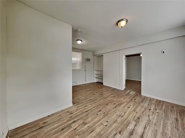 $999 | 307 South Montgomery Avenue, Unit A, DeLand, FL 32720