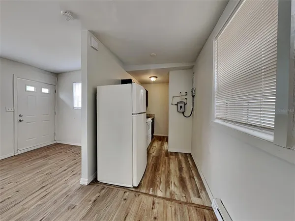 $999 | 307 South Montgomery Avenue, Unit A, DeLand, FL 32720