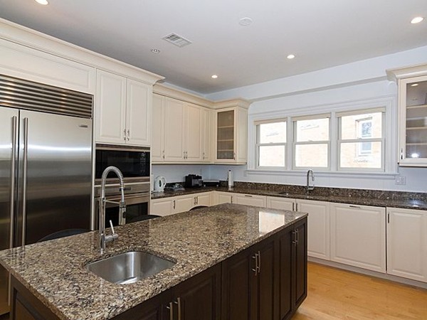 106 Naples Road, Unit 2 Brookline, MA 02446 - Photo 10 of 24 Gallery Image 10