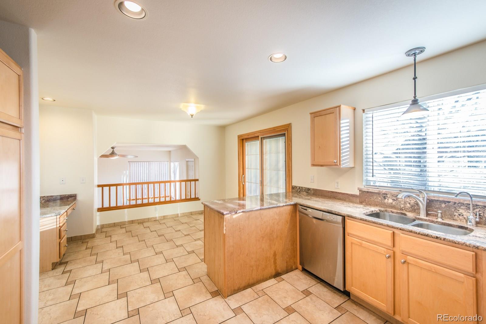 9816 Bathurst Way Highlands Ranch, CO 80130 - Photo 15 of 30 Gallery Image 15