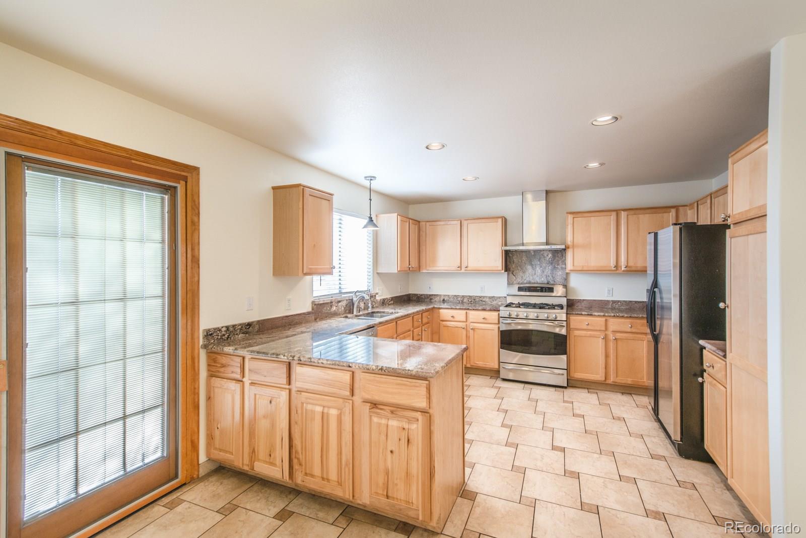 9816 Bathurst Way Highlands Ranch, CO 80130 - Photo 3 of 30 Gallery Image 3