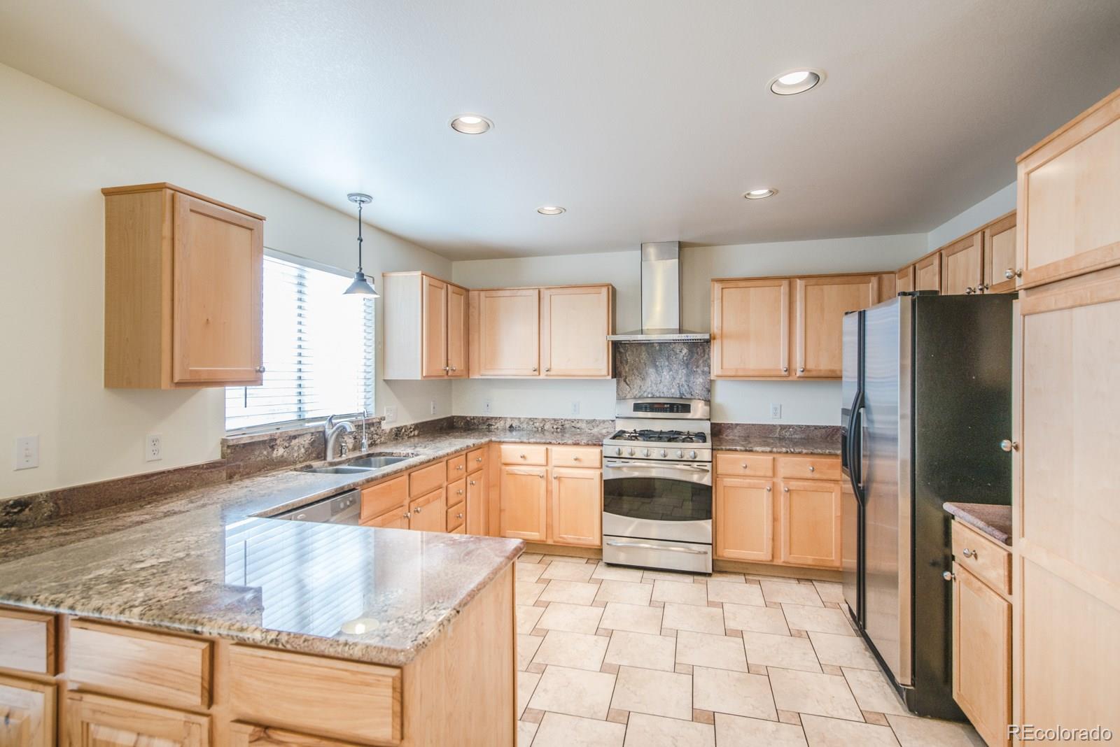 9816 Bathurst Way Highlands Ranch, CO 80130 - Photo 4 of 30 Gallery Image 4