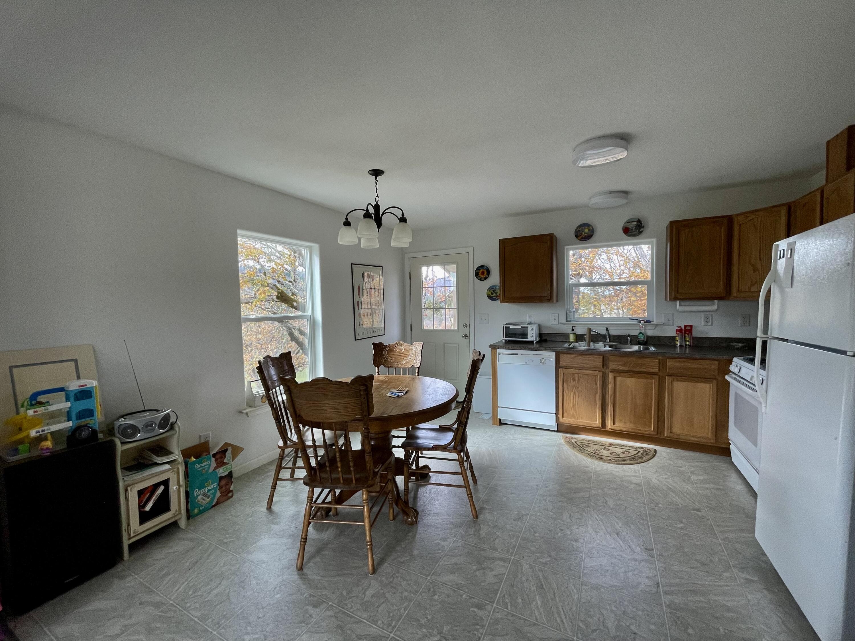 10381 Ruth Zenia Road Zenia, CA 95595 - Photo 11 of 64