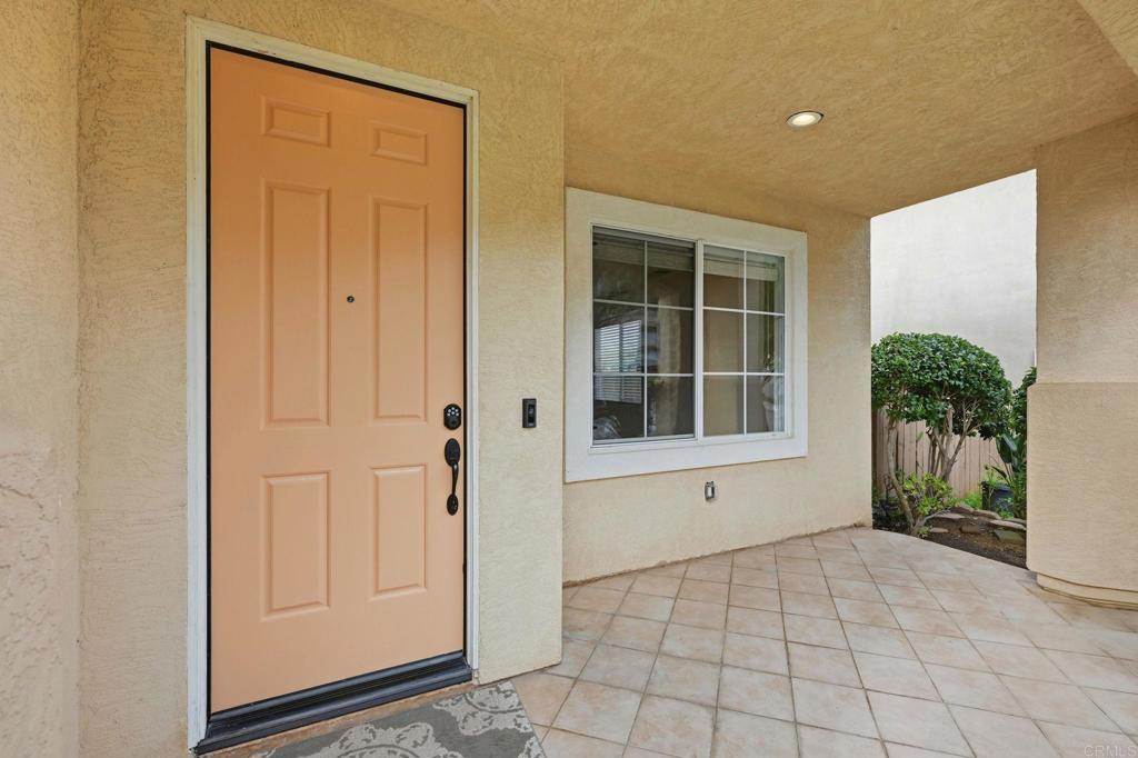 5051 Lake Circle Road Fallbrook, CA 92028 - Photo 4 of 57