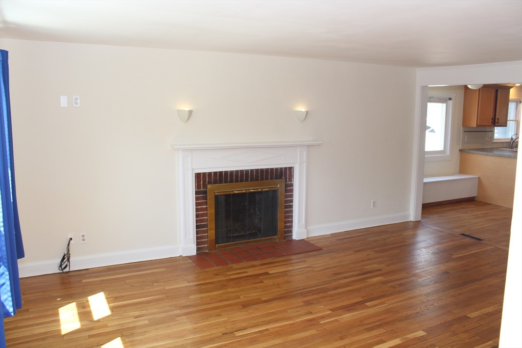 48 Ellendale Road Attleboro, MA 02703 - Photo 12 of 39 Gallery Image 12