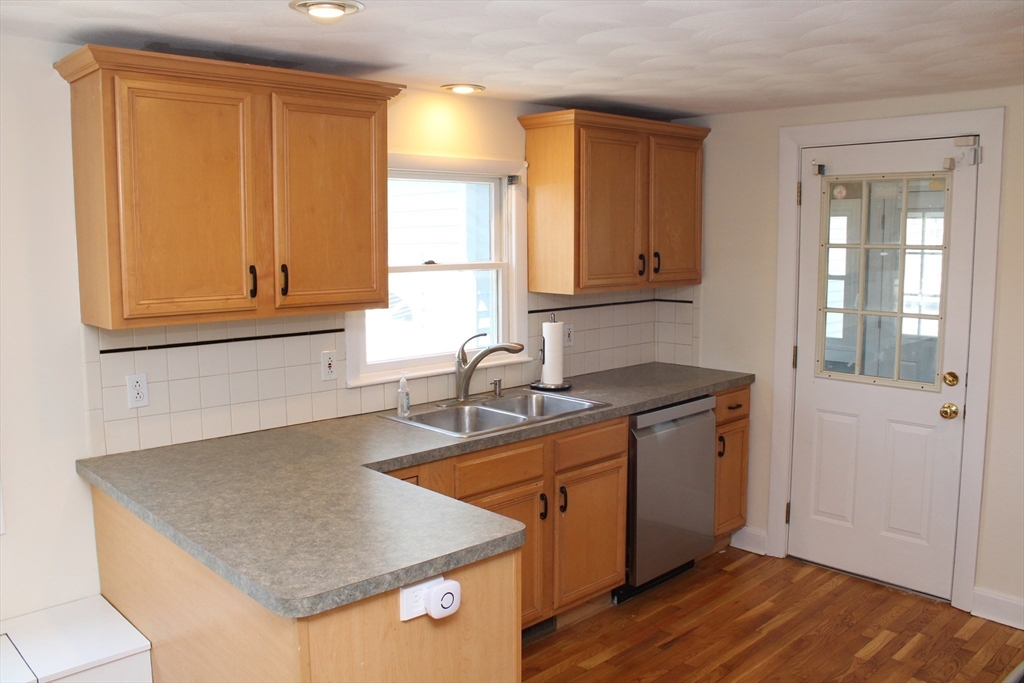 48 Ellendale Road Attleboro, MA 02703 - Photo 15 of 39 Gallery Image 15