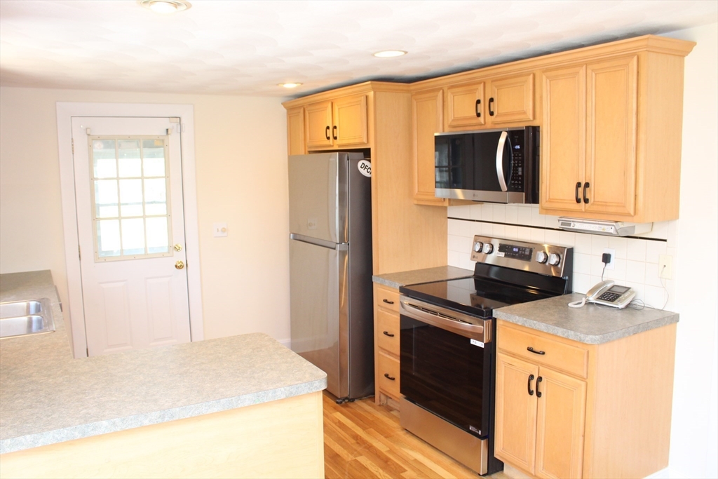 48 Ellendale Road Attleboro, MA 02703 - Photo 16 of 39 Gallery Image 16