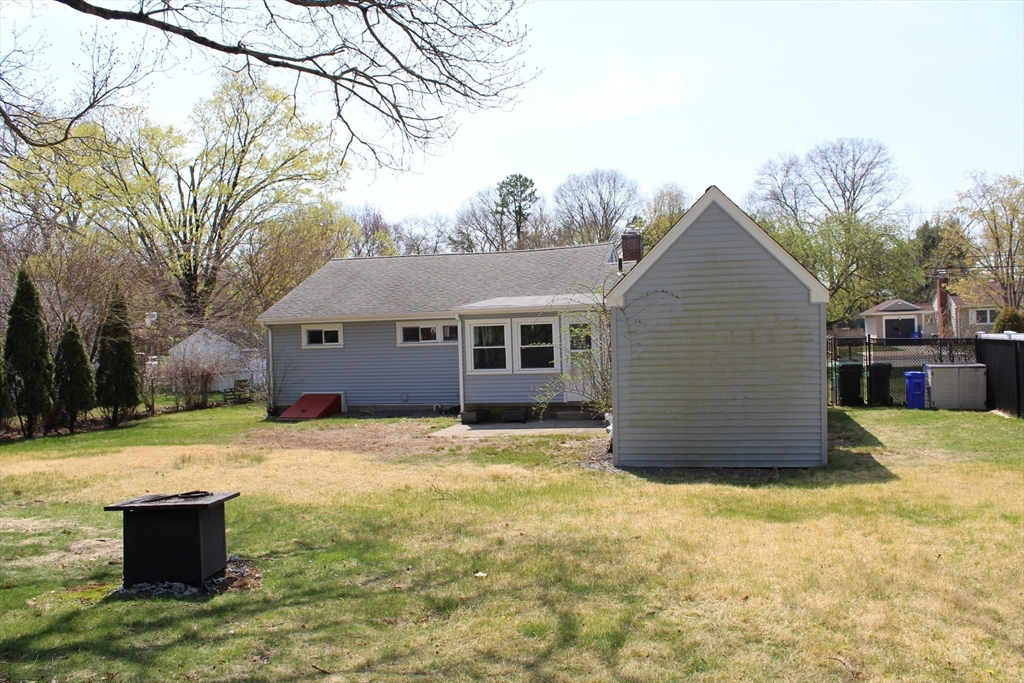 48 Ellendale Road Attleboro, MA 02703 - Photo 7 of 39 Gallery Image 7