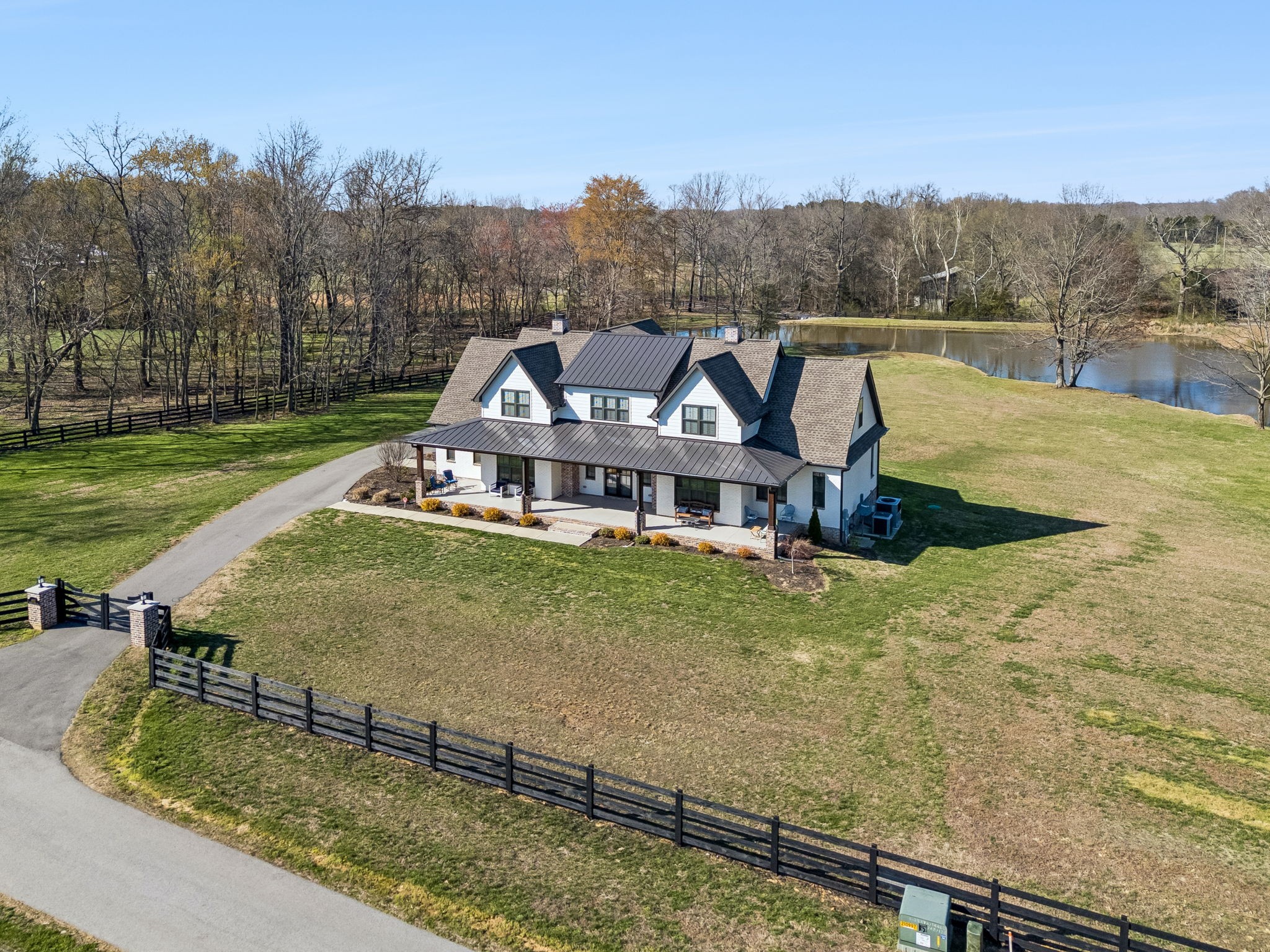 4900 Charles Dorris Road Springfield, TN 37172 - Photo 1 of 39