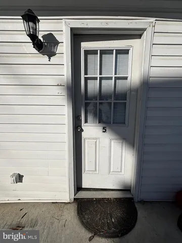 $1,300 | 5 4th Avenue, Baltimore, MD 21225