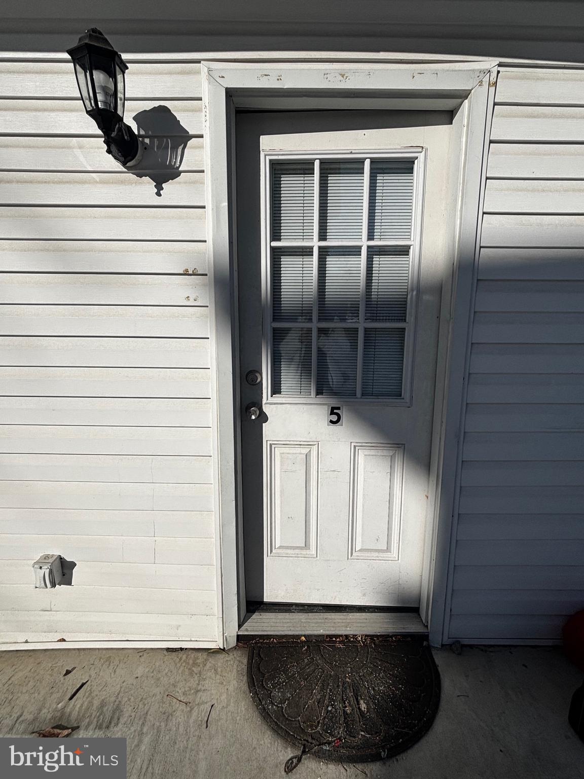 5 4th Avenue Baltimore, MD 21225 - Photo 2 of 9 front door