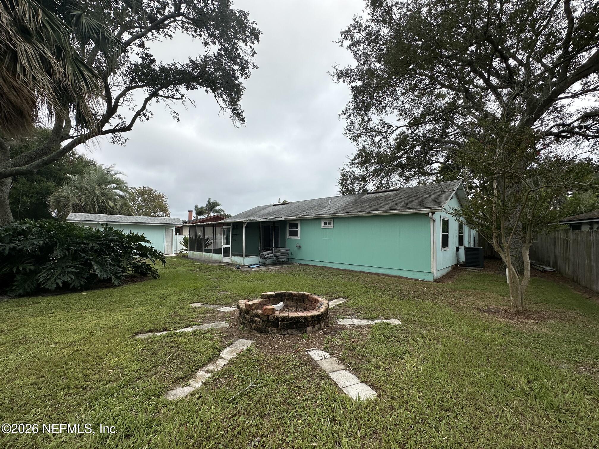 911 Rudder Road Jacksonville, FL 32233 - Photo 14 of 15 Oversized Backyard