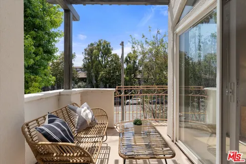 $999,000 | 1920 South Beverly Glen Boulevard, Unit 101, Los Angeles, CA 90025