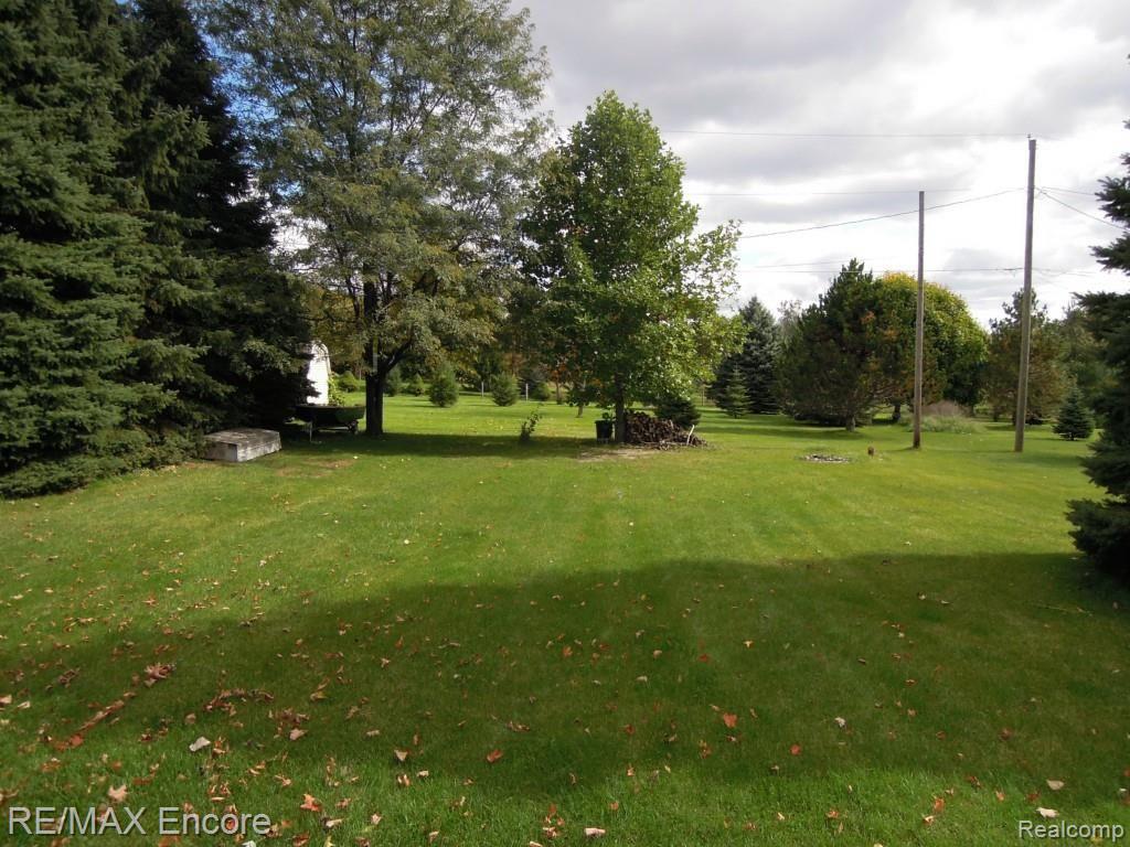 615 South Baldwin Road Oxford, MI 48371 - Photo 13 of 67 DSCN9026.jpg