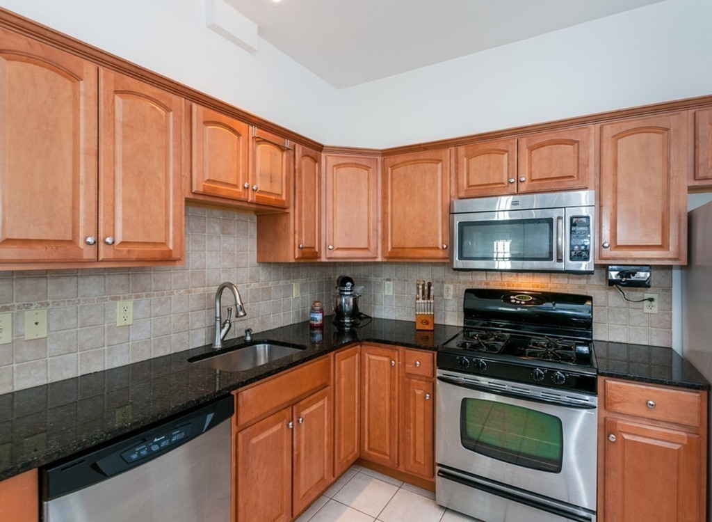 112 West Spring Street Avon, MA 02322 - Photo 6 of 26 Gallery Image 6