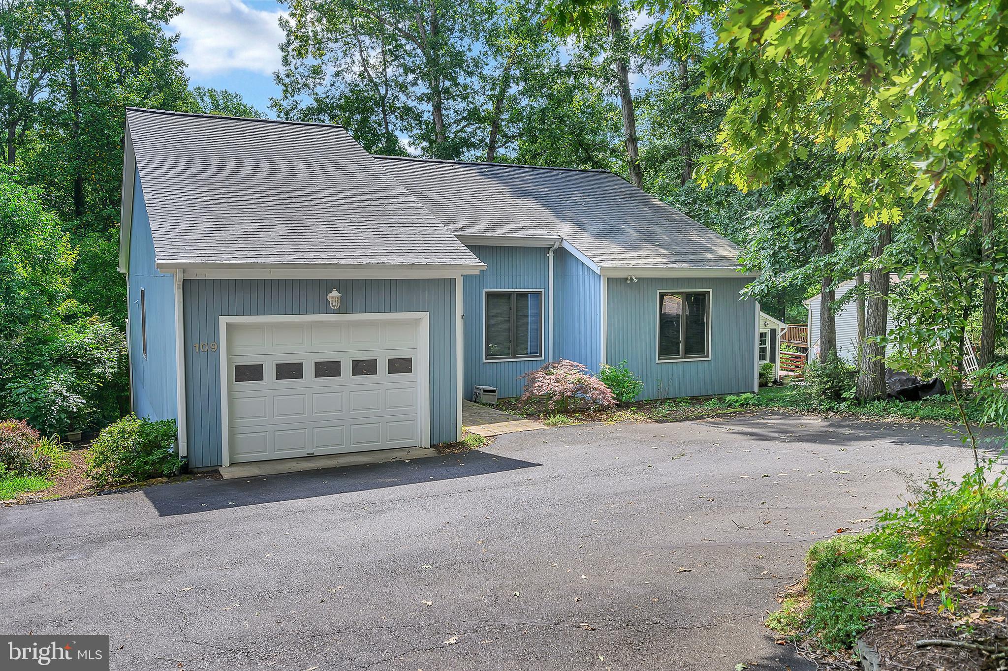 109 Indian Hills Road Locust Grove, VA 22508 - Photo 3 of 55 Lots of Parking