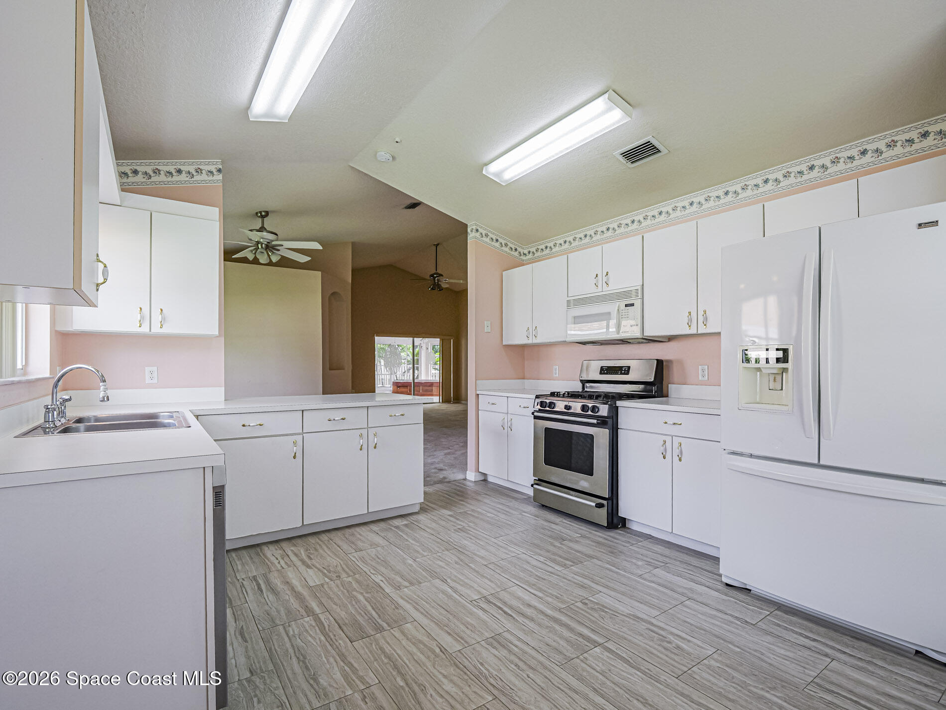 4891 Erin Lane Melbourne, FL 32940 - Photo 15 of 42 18
