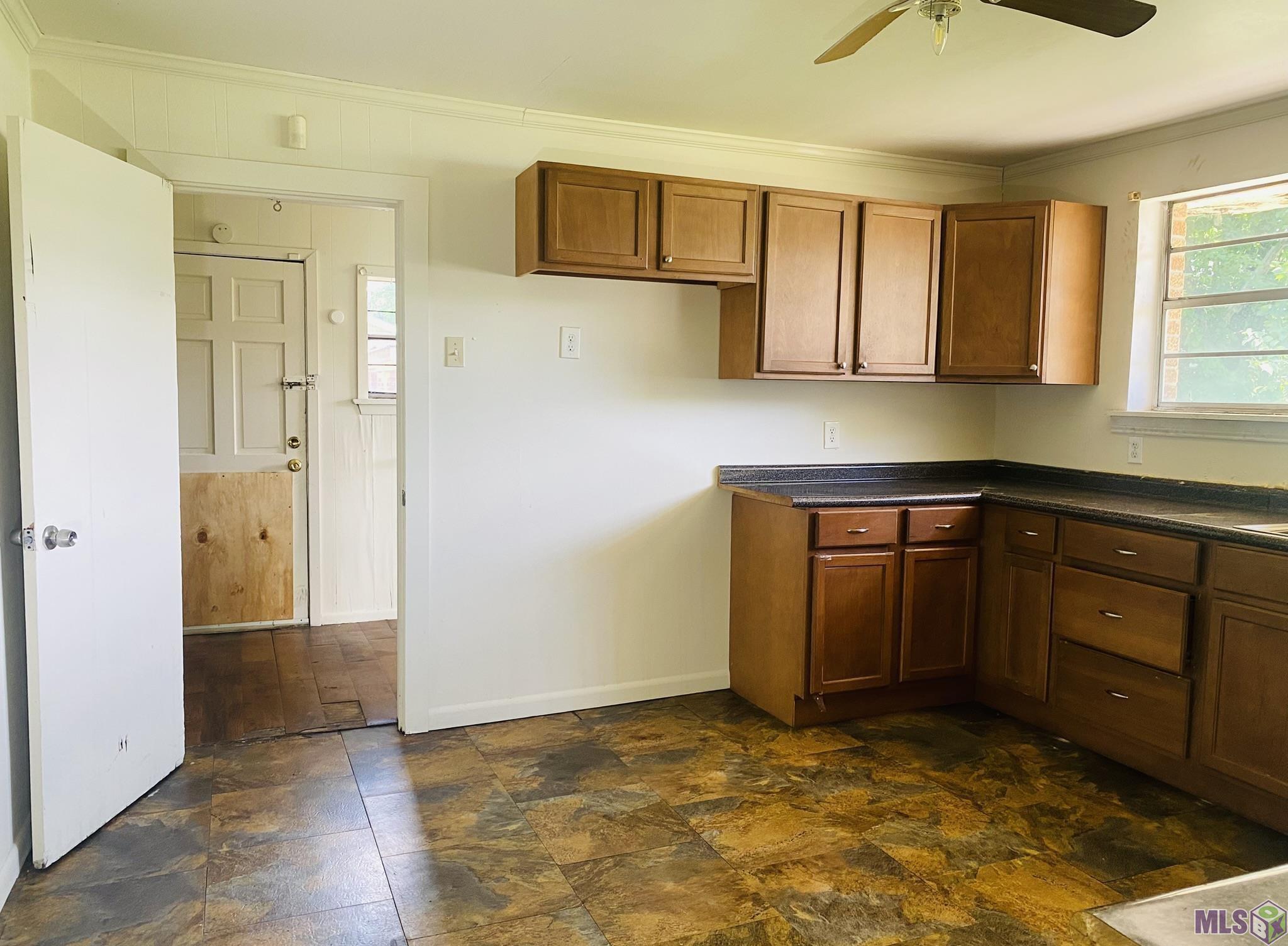 2758 Badley Road Baton Rouge, LA 70807 - Photo 7 of 25 Gallery Image 7