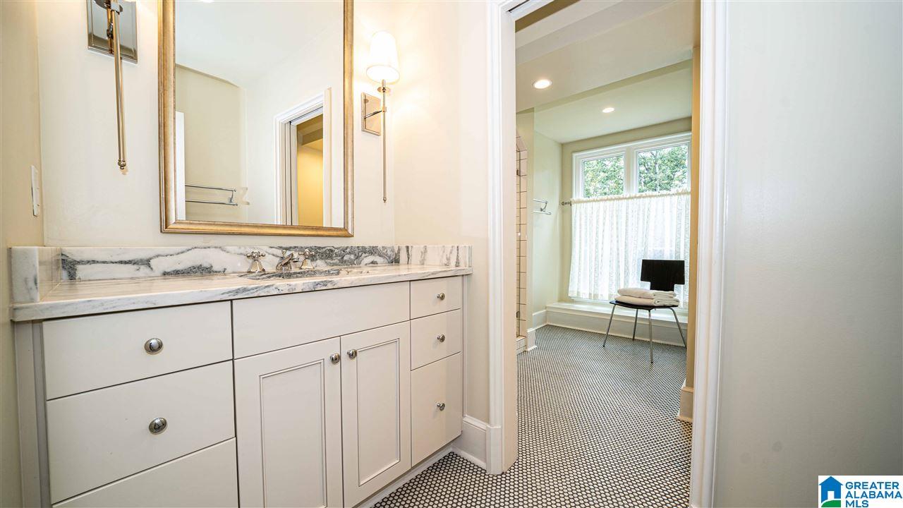 3304 Hermitage Road Birmingham, AL 35223 - Photo 30 of 43
