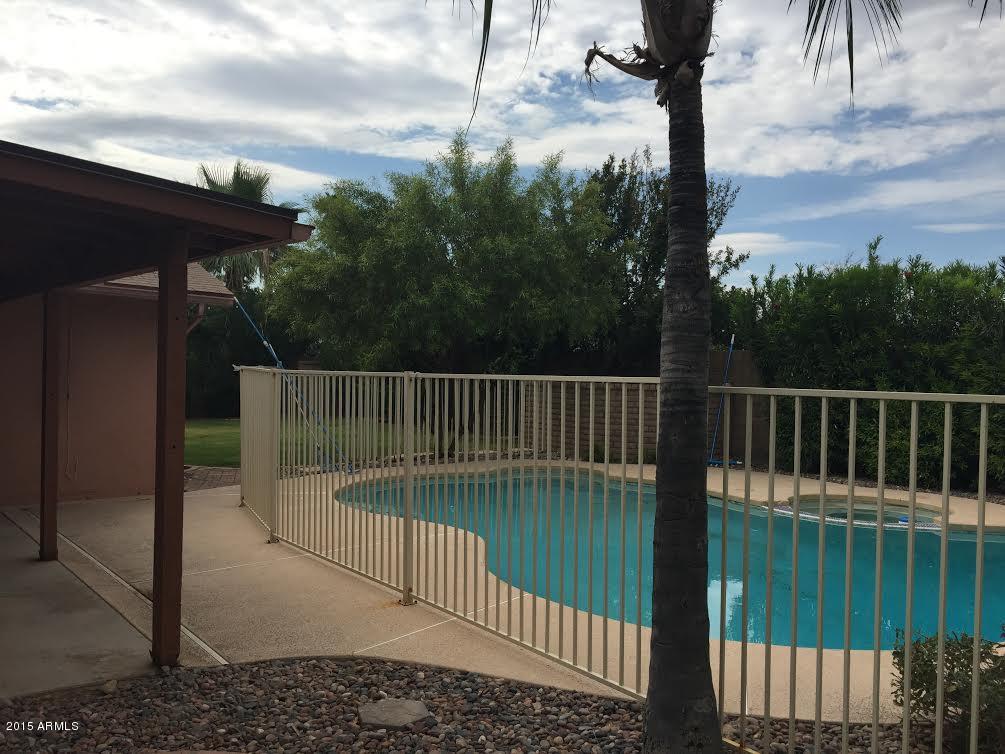 4616 East Pershing Avenue Phoenix, AZ 85032 - Photo 8 of 30 Pershing 33