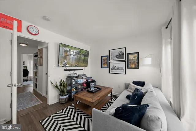 $4,200 | 1043 5th Street Southeast, Washington, DC 20003