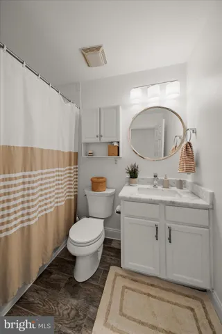 $4,200 | 1043 5th Street Southeast, Washington, DC 20003