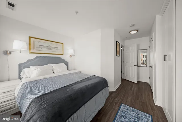 $4,200 | 1043 5th Street Southeast, Washington, DC 20003