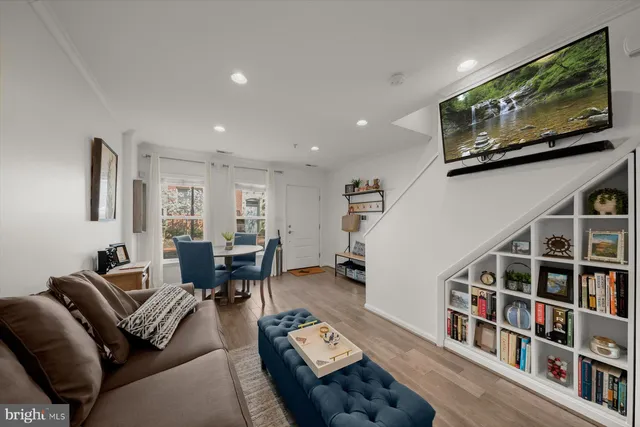 $4,200 | 1043 5th Street Southeast, Washington, DC 20003