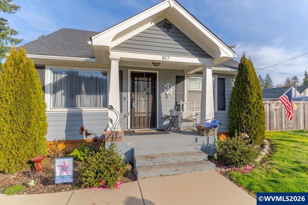 817 Main Street Lyons, OR 97358 - Photo 4 of 45