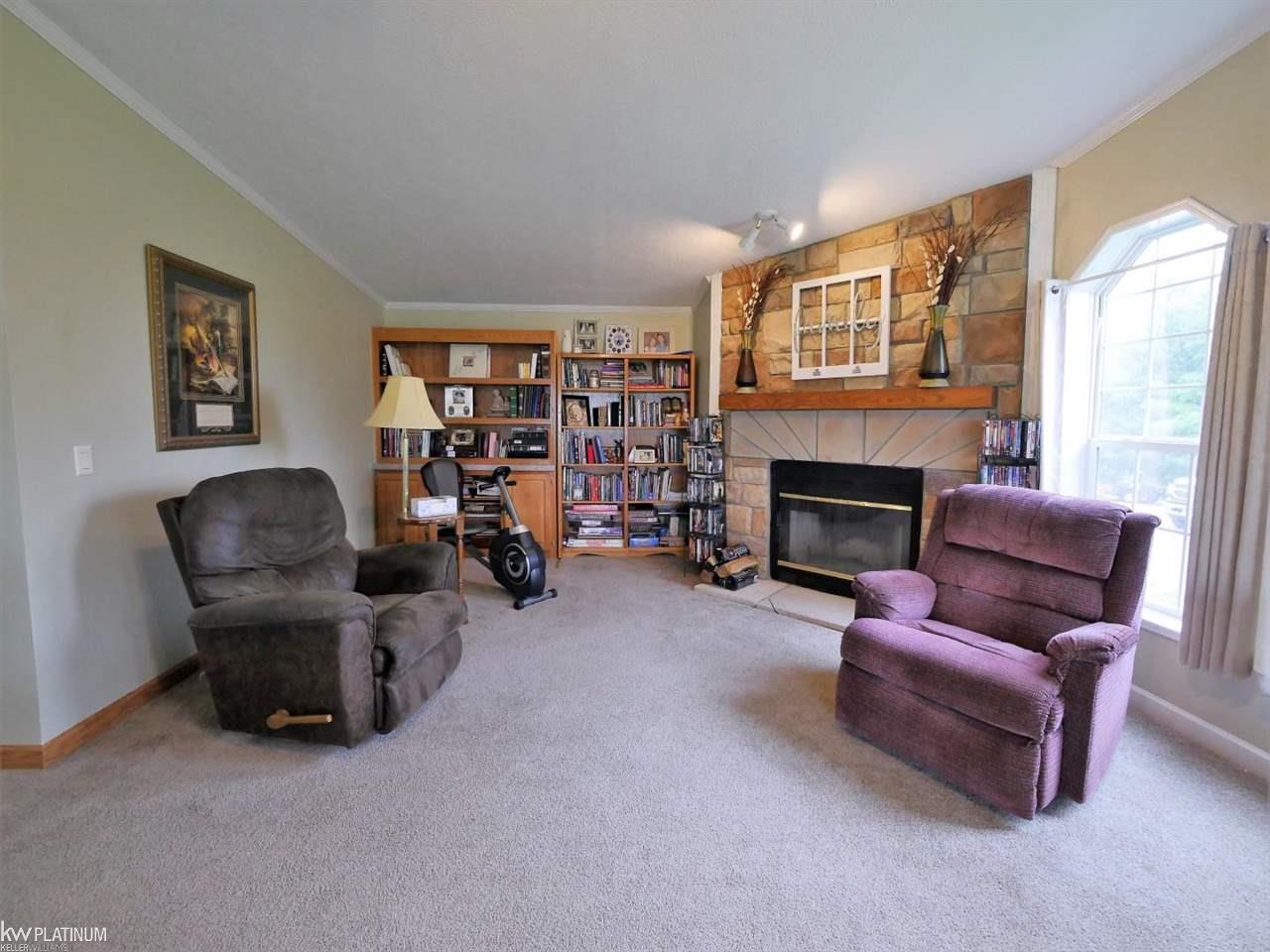 4476 Cole Road Fort Gratiot, MI 48059 - Photo 27 of 34 50057798-26.JPG