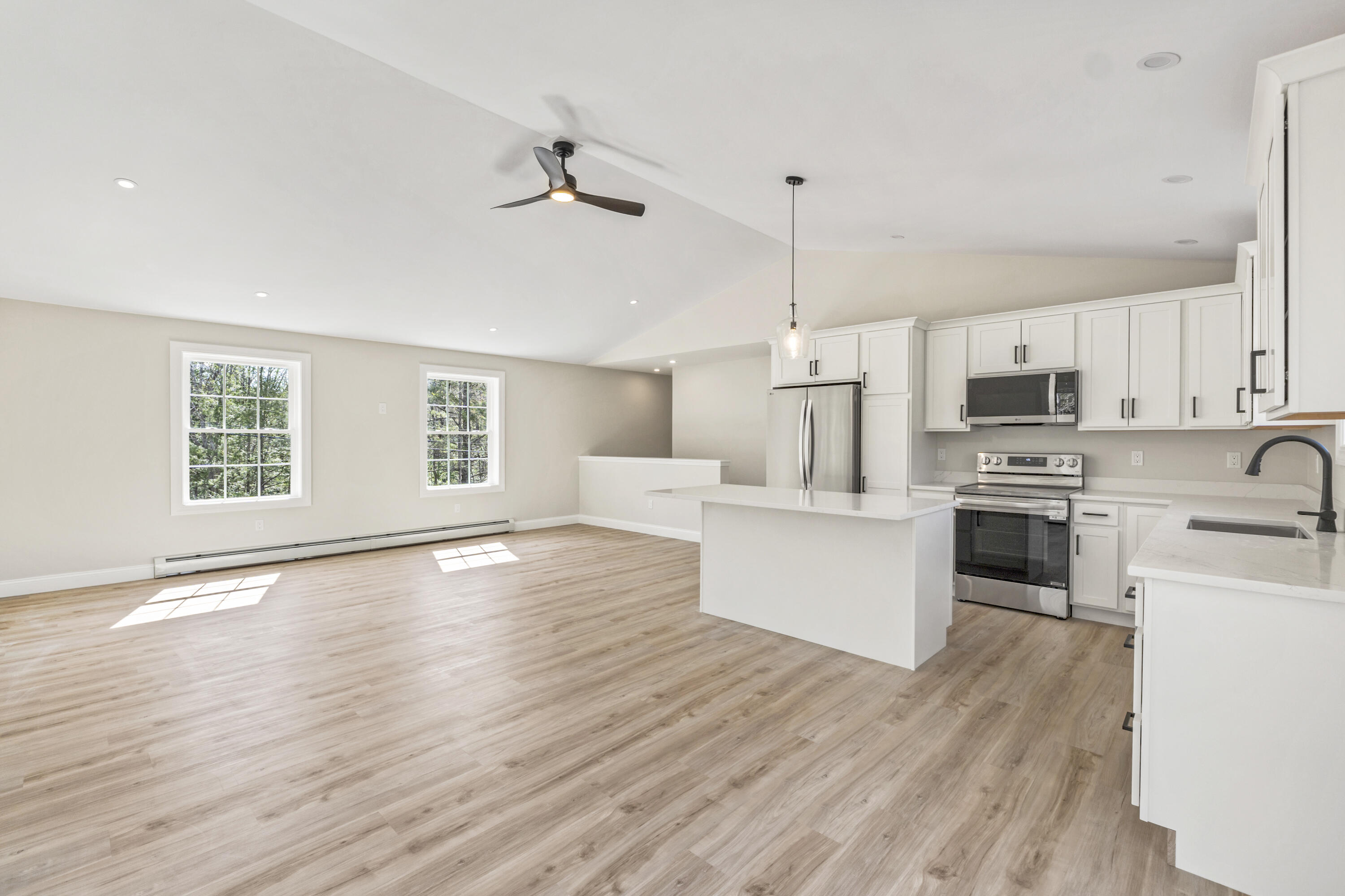 18 Haven Road Windham, ME 04062 - Photo 18 of 44 Living Room/Kitchen