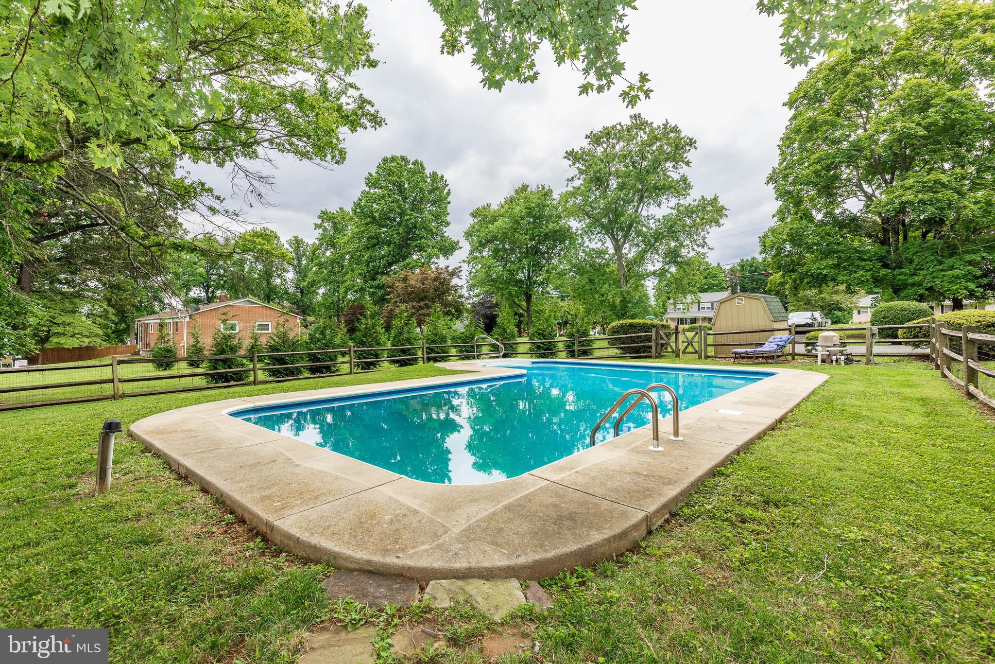 811 Maxa Road Aberdeen, MD 21001 - Photo 8 of 42 Pool