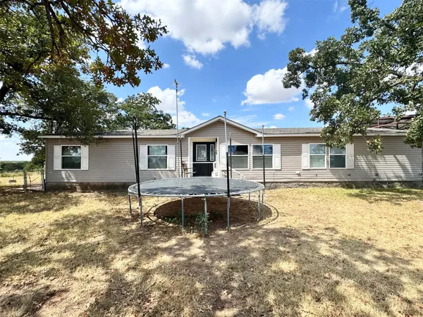 $215,000 | 975 N3080 Road, Healdton, OK 73438