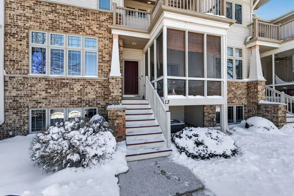 $424,900 | 13 Wood Brook Way, Fitchburg, WI 53711