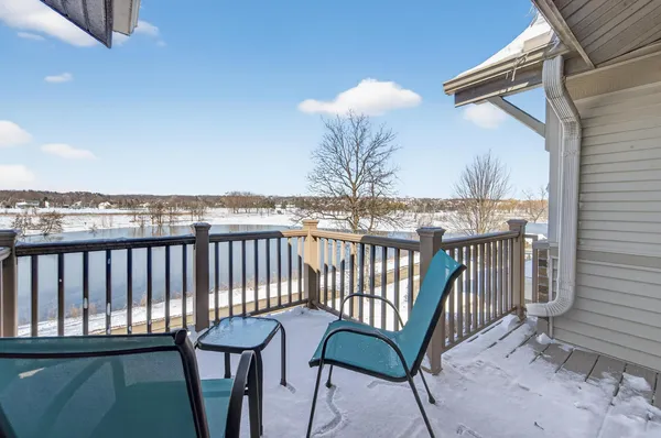 $424,900 | 13 Wood Brook Way, Fitchburg, WI 53711