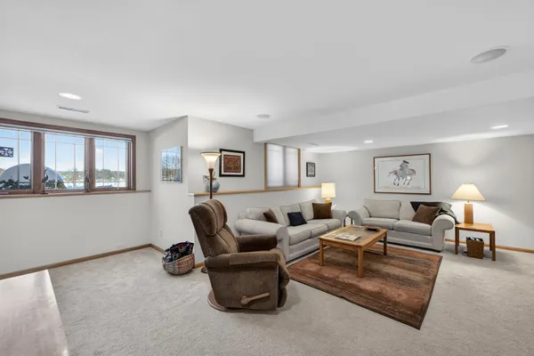$424,900 | 13 Wood Brook Way, Fitchburg, WI 53711