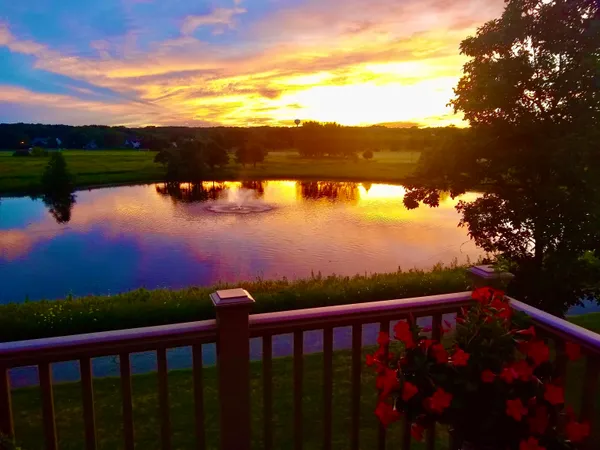 $424,900 | 13 Wood Brook Way, Fitchburg, WI 53711