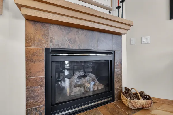 $424,900 | 13 Wood Brook Way, Fitchburg, WI 53711