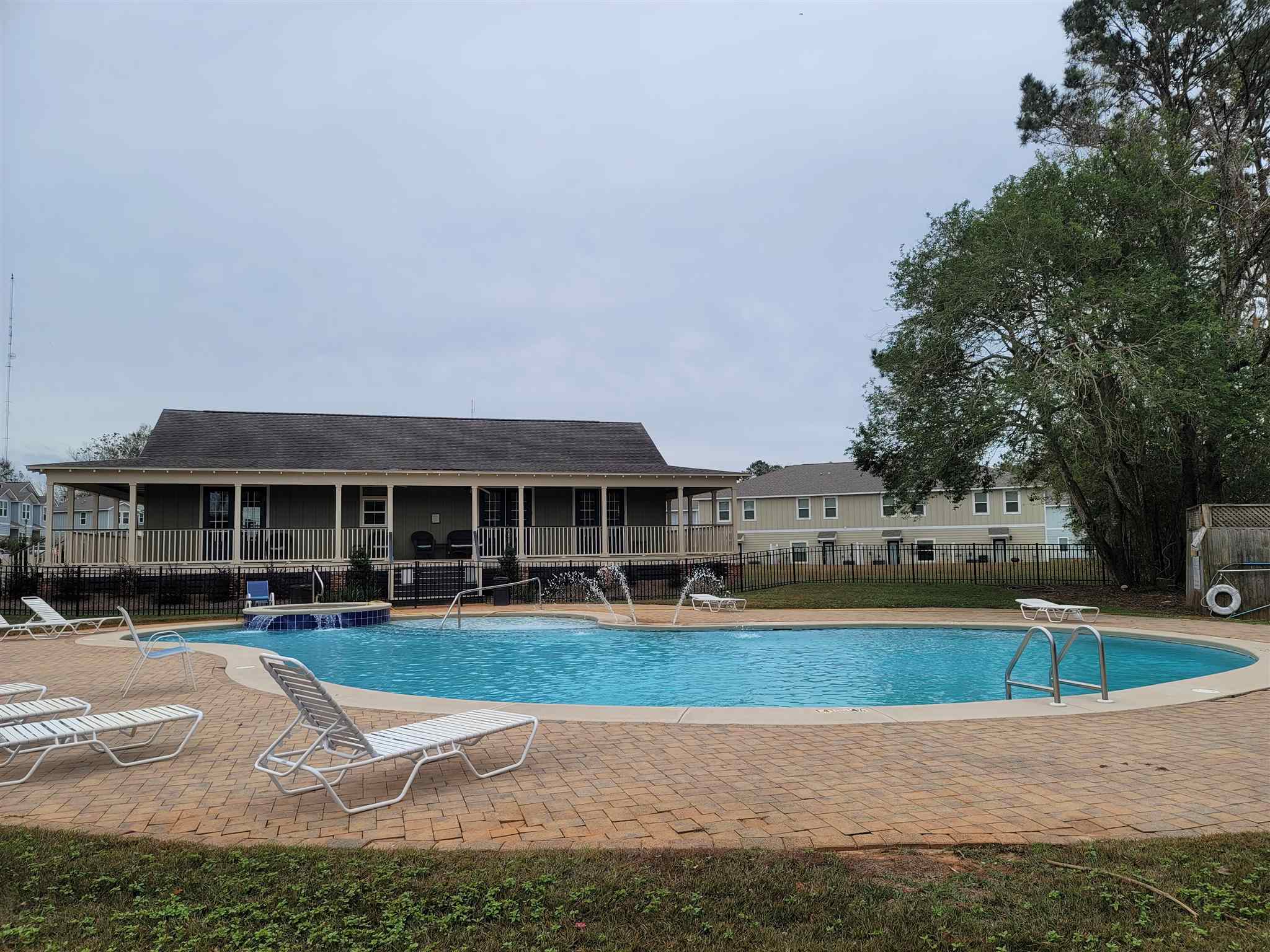 25806 Pollard Road, Unit 9 Daphne, AL 36526 - Photo 2 of 4