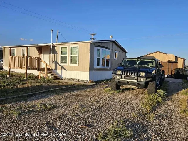 $82,500 | 121 Muledeer Street, Opal, WY 83124