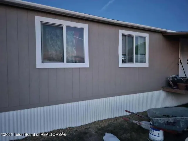 $82,500 | 121 Muledeer Street, Opal, WY 83124