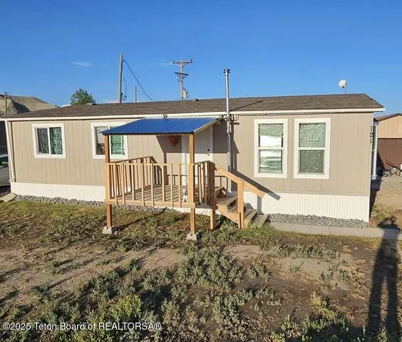 $82,500 | 121 Muledeer Street, Opal, WY 83124