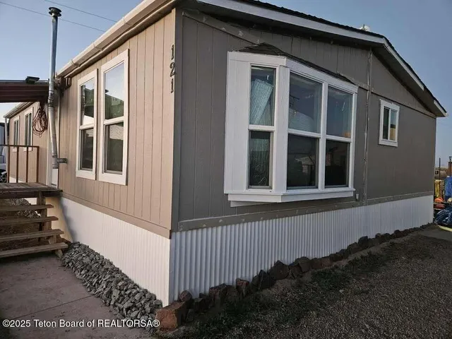 $82,500 | 121 Muledeer Street, Opal, WY 83124