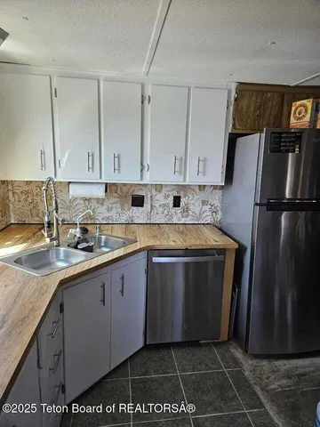 $82,500 | 121 Muledeer Street, Opal, WY 83124