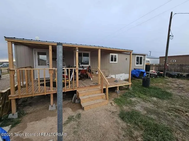 $82,500 | 121 Muledeer Street, Opal, WY 83124