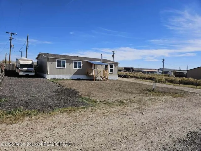 $82,500 | 121 Muledeer Street, Opal, WY 83124
