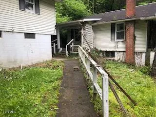 $23,900 | 2493 Dickenson Highway, Clintwood, VA 24228