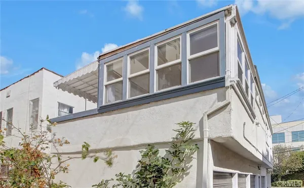 $3,300 | 124 South Elm Drive, Unit 9, Beverly Hills, CA 90212